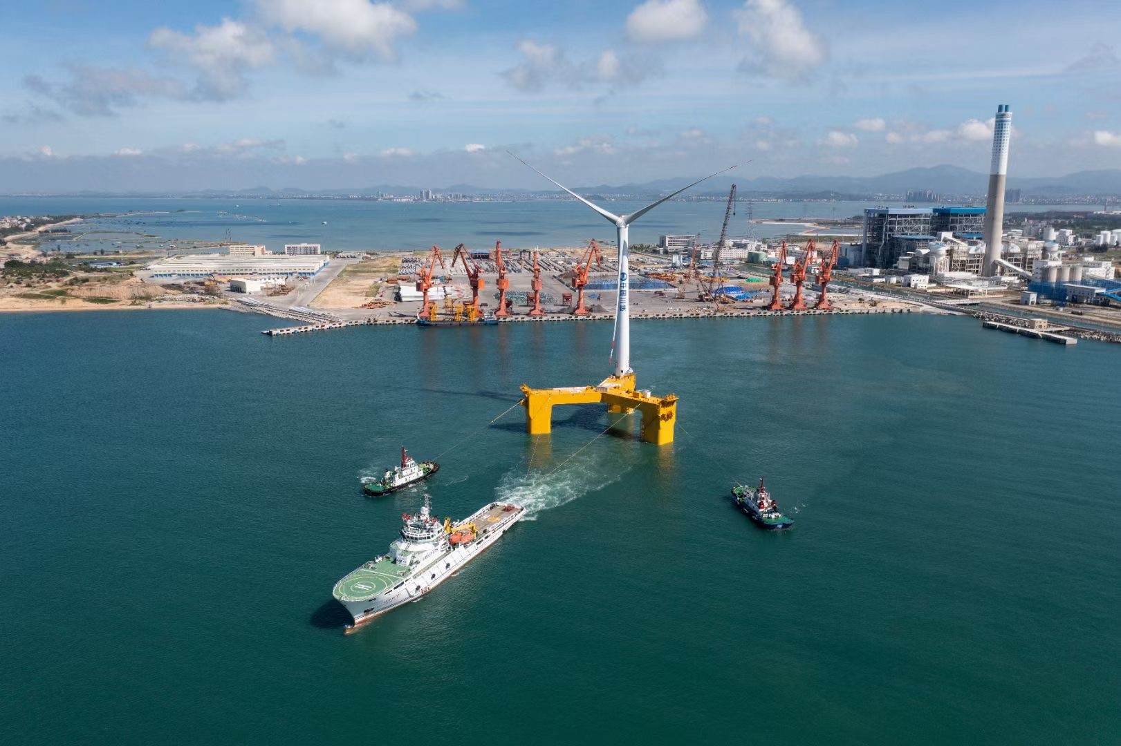 助力全球首台抗台风型漂浮式海上风电机组--&ldquo;三峡引领号&rdquo;